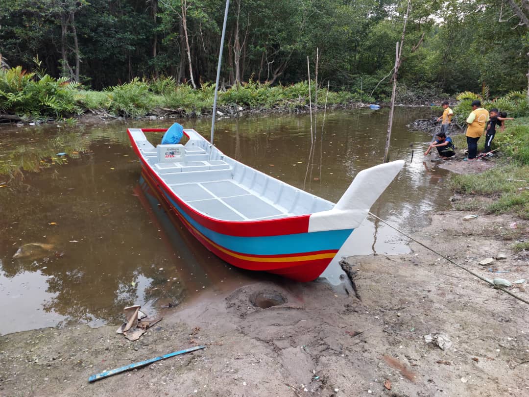 Sani fiber boat